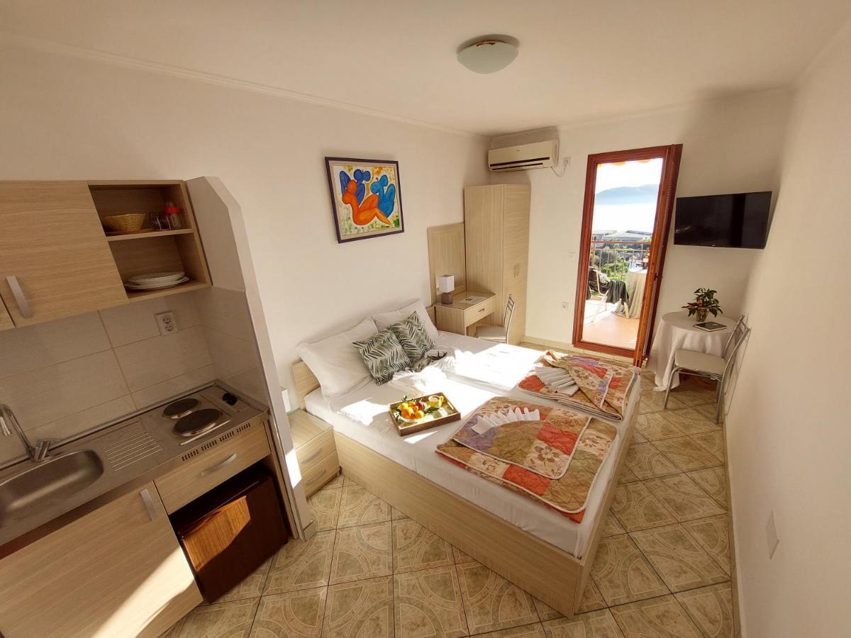 Apartmani Dalex 부드바 외부 사진