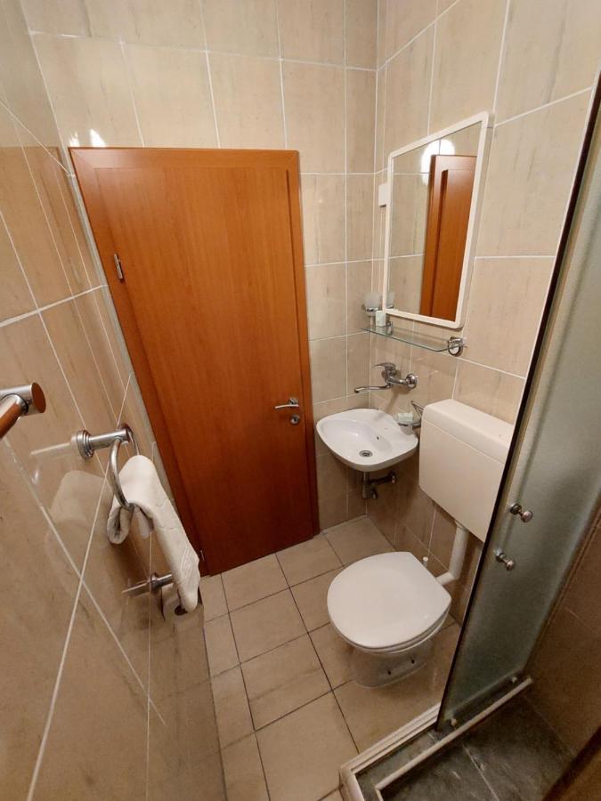 Apartmani Dalex 부드바 외부 사진