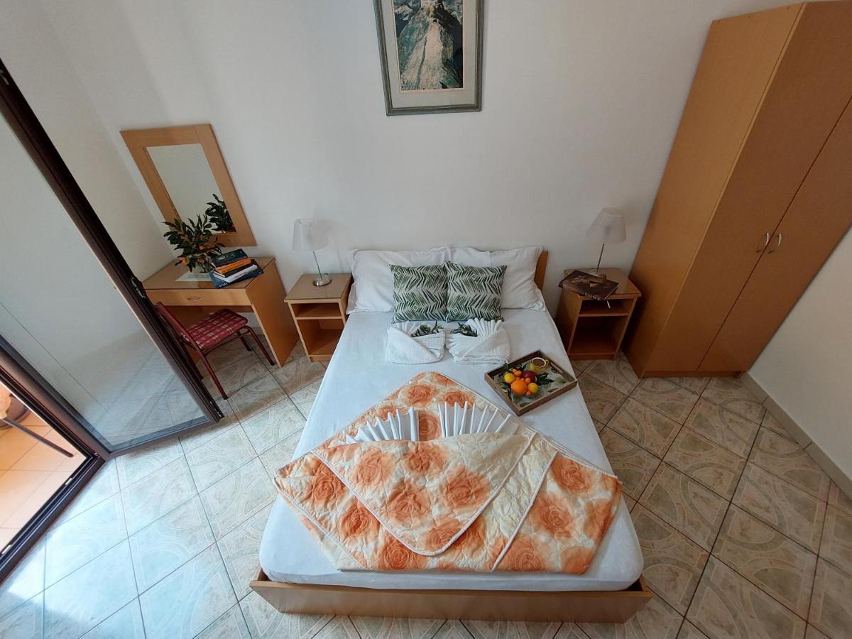 Apartmani Dalex 부드바 외부 사진