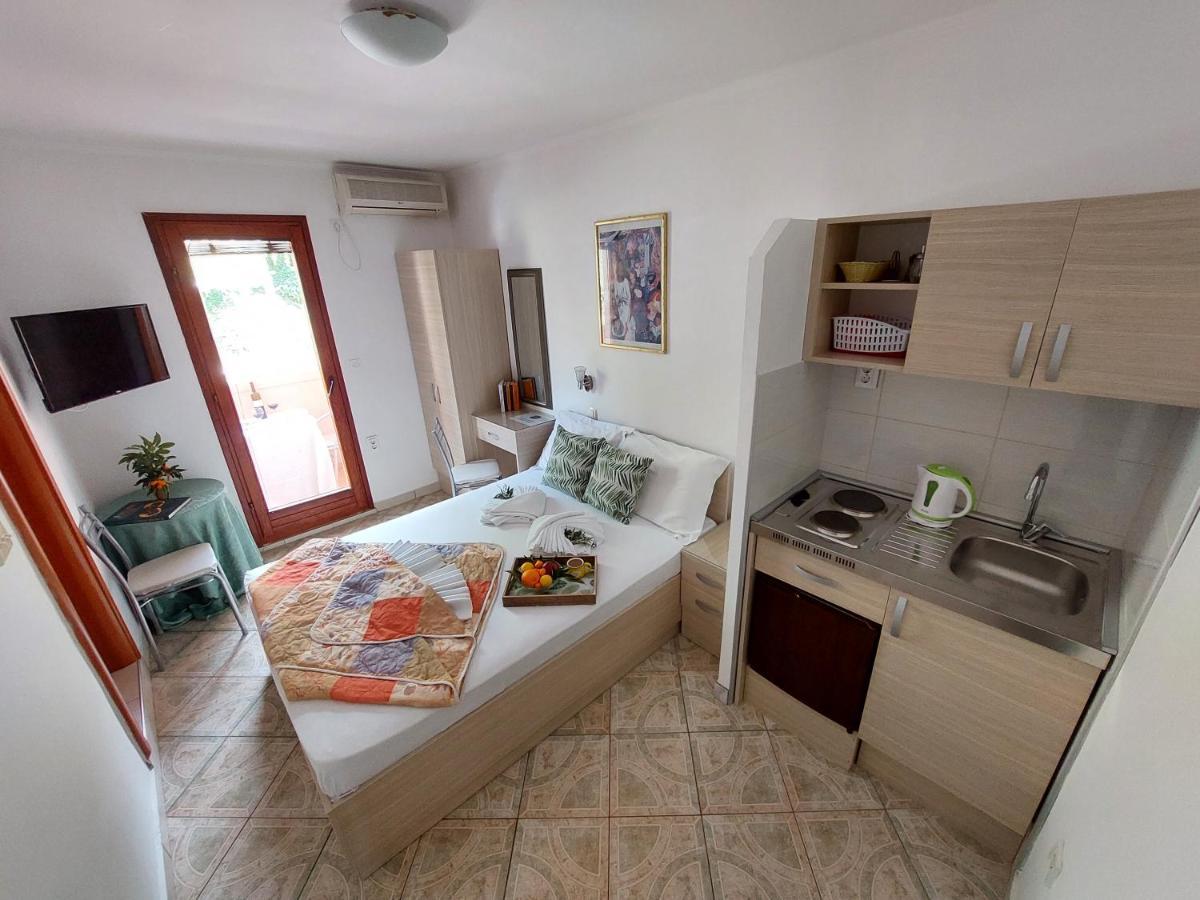 Apartmani Dalex 부드바 외부 사진