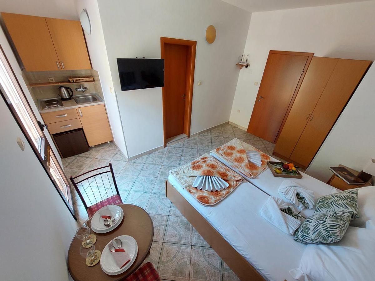 Apartmani Dalex 부드바 외부 사진