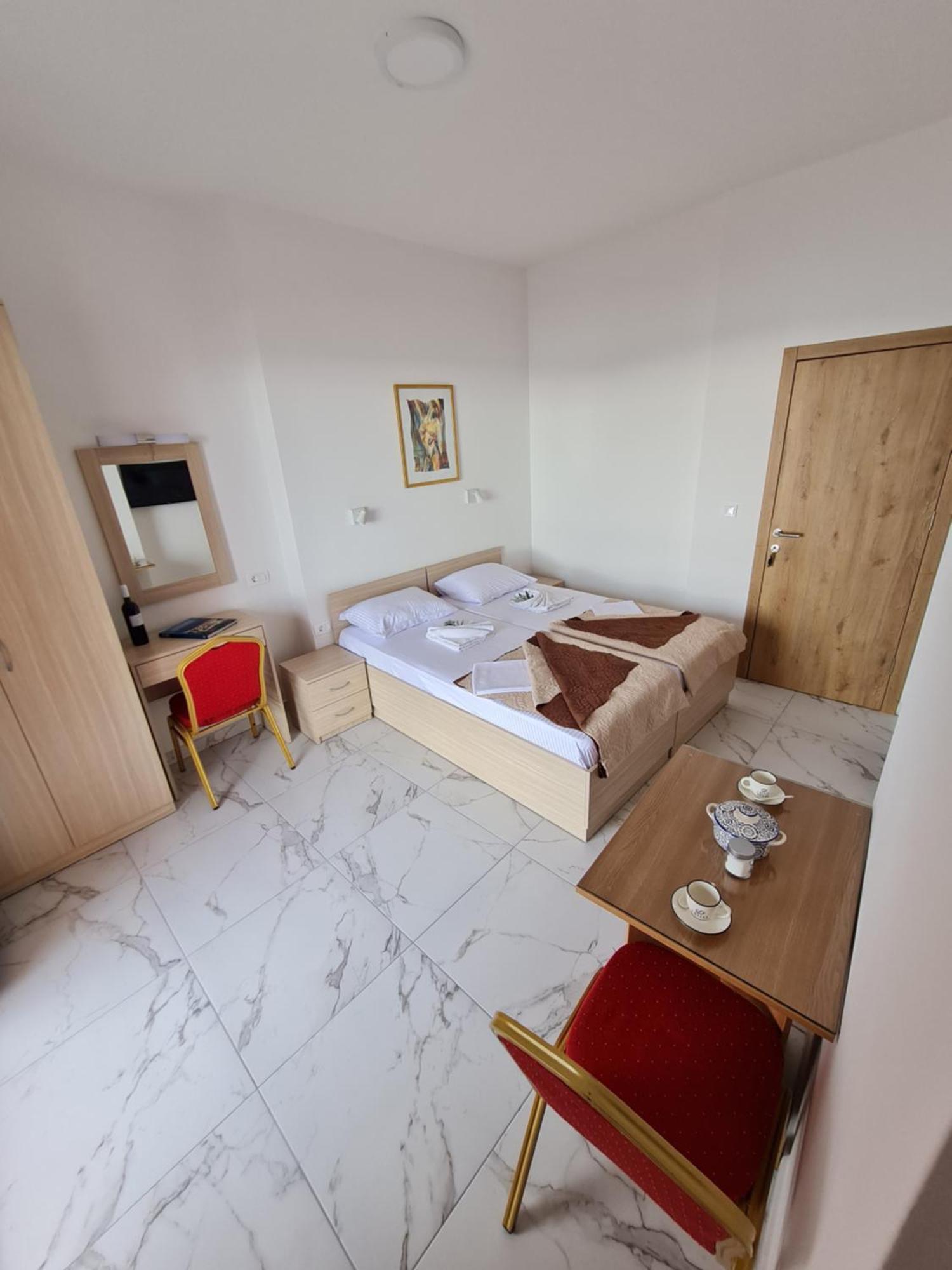 Apartmani Dalex 부드바 외부 사진